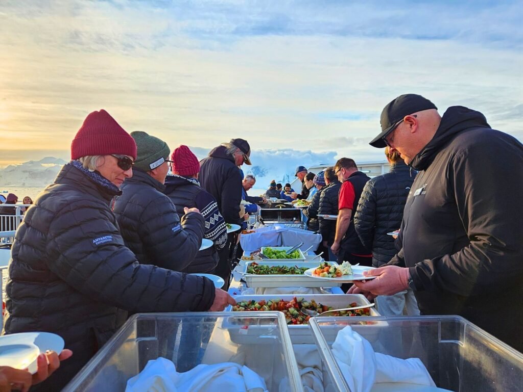 Meals and onboard expenses on an Antarctica expedition cruise