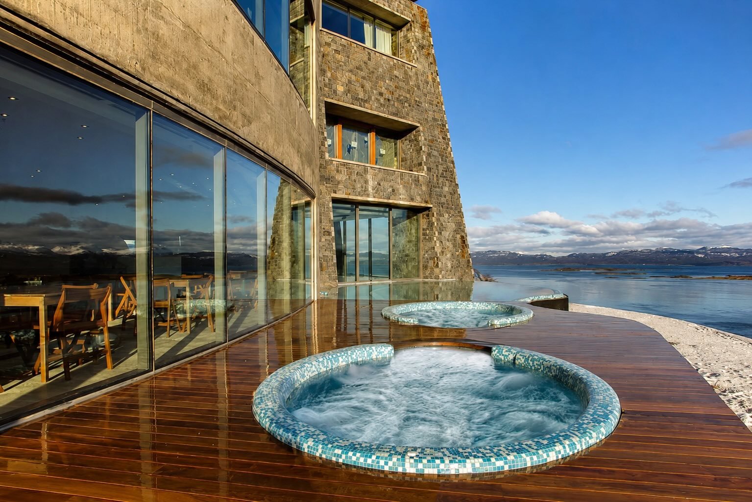 Arakur Ushuaia Resort and Spa with mountain views