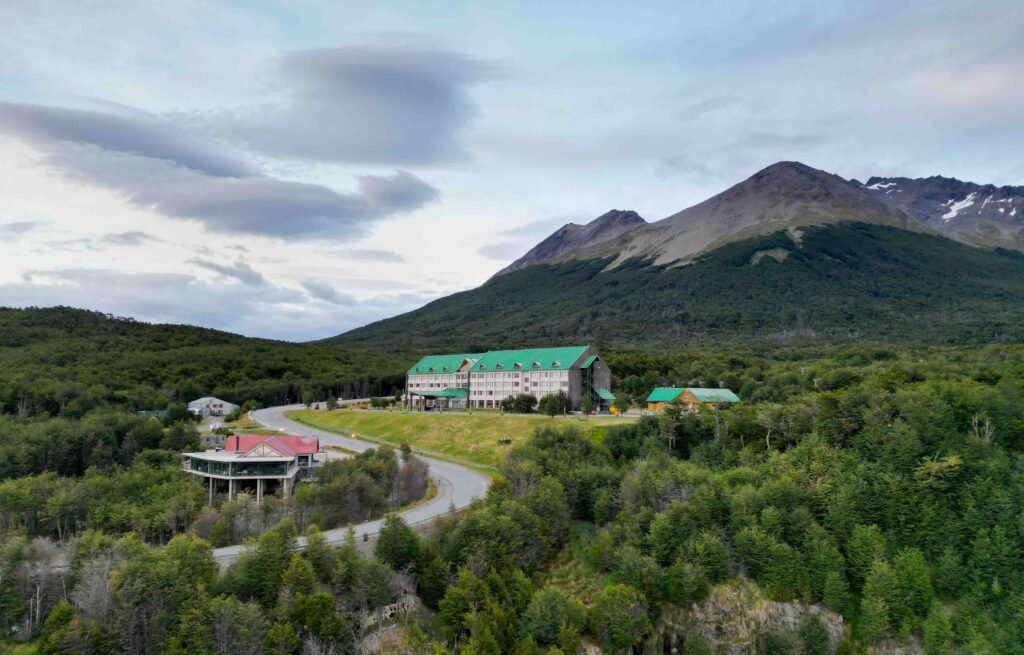 Hotel del Glaciar hillside hotel in Ushuaia