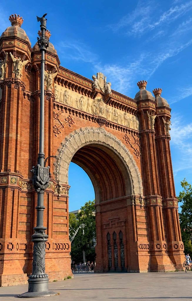 Barcelona Itinerary: Arc de Triomf