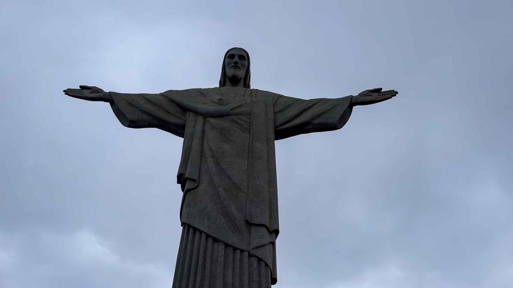 Things to do in Rio de Janeiro: Visit Christ the Redeemer